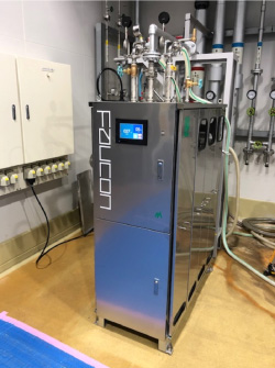 写真：蒸気瞬間給湯機ハウコン HF25